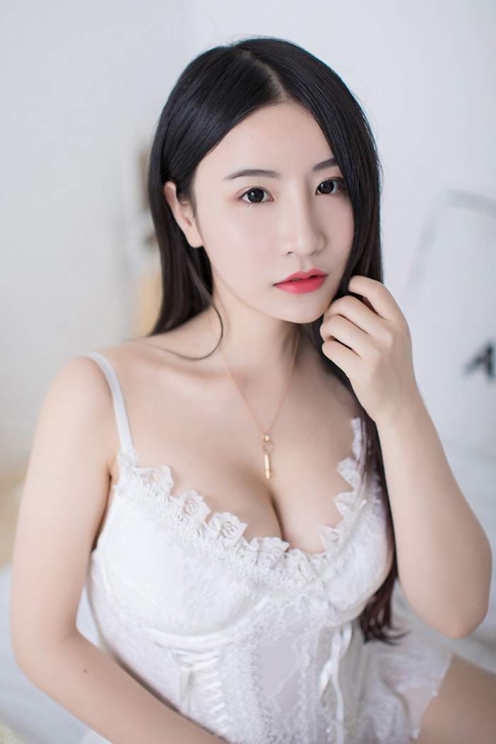美胸图片