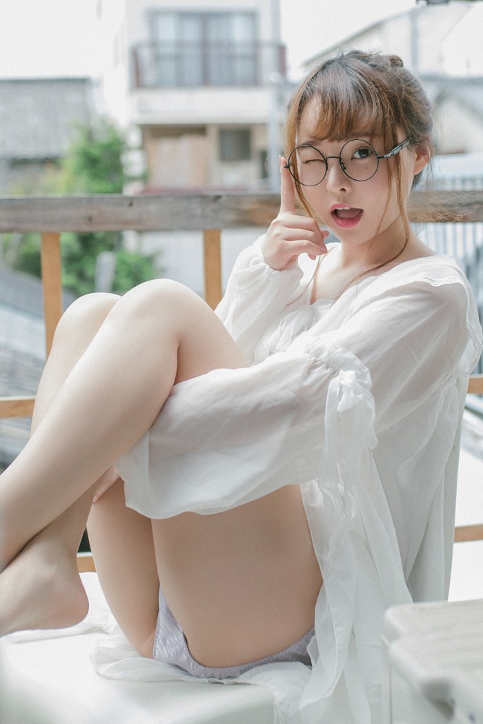 柳侑绮图片