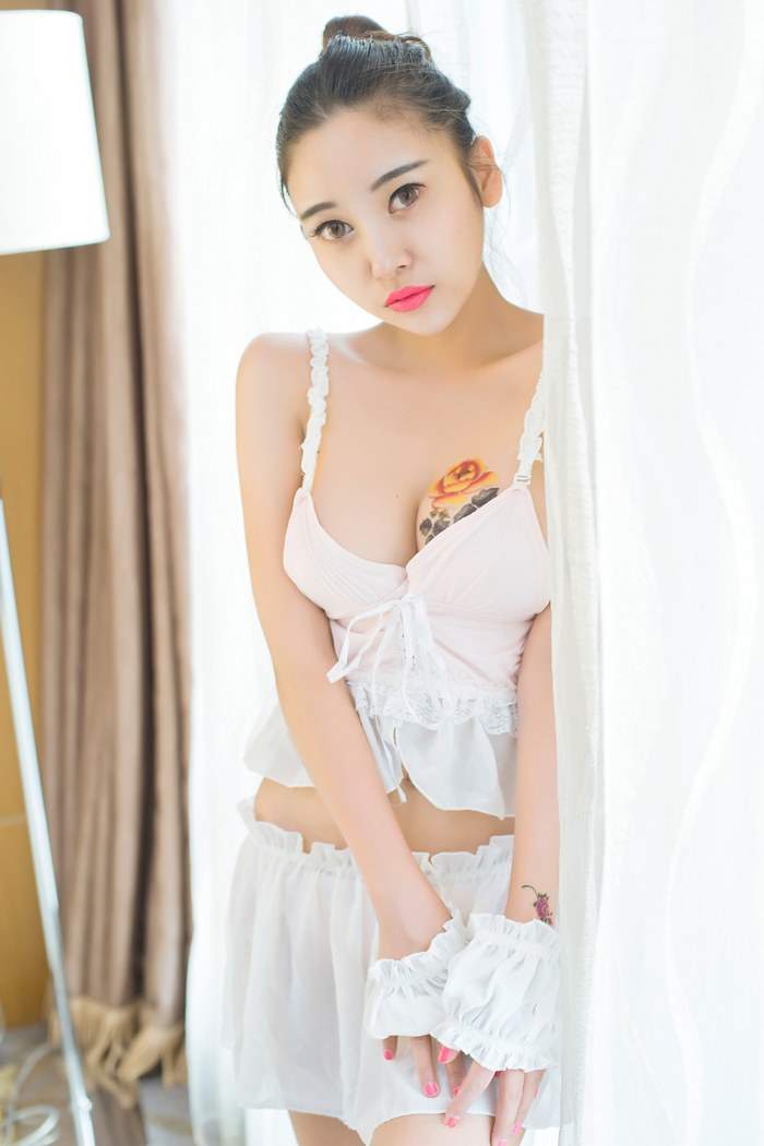 李梓熙图片