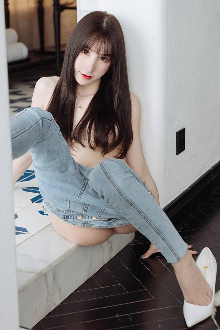 周于希图片