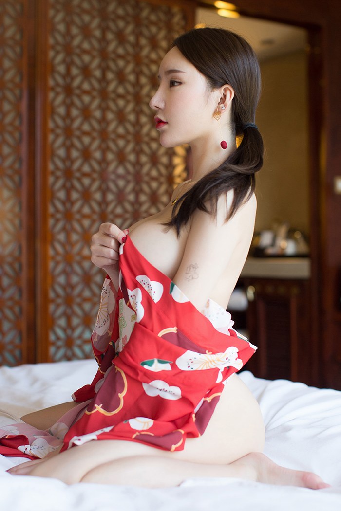 周于希图片