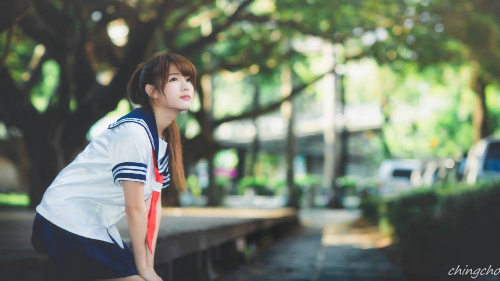 清纯学生妹清新制服诱惑写真壁纸下载_高清桌面壁纸图片