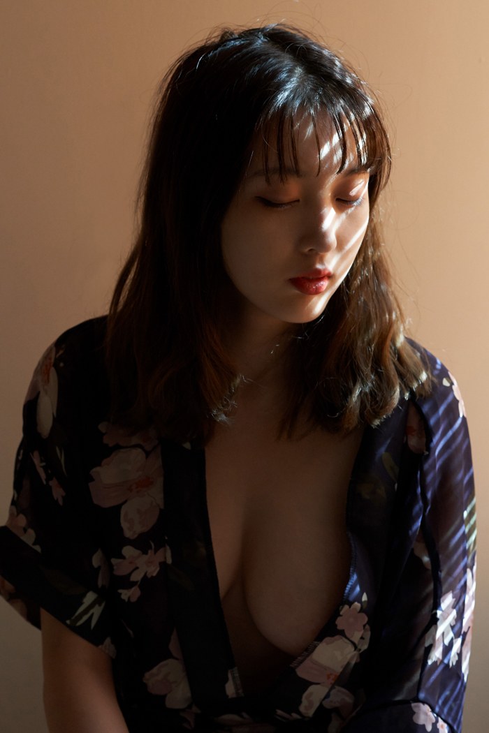 白嫩美女图片
