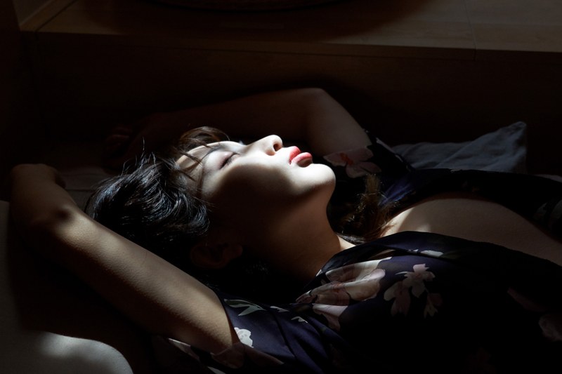 白嫩美女图片