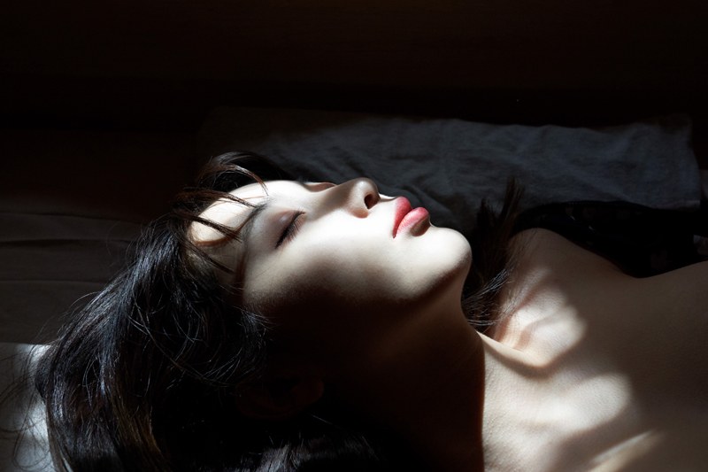 白嫩美女图片
