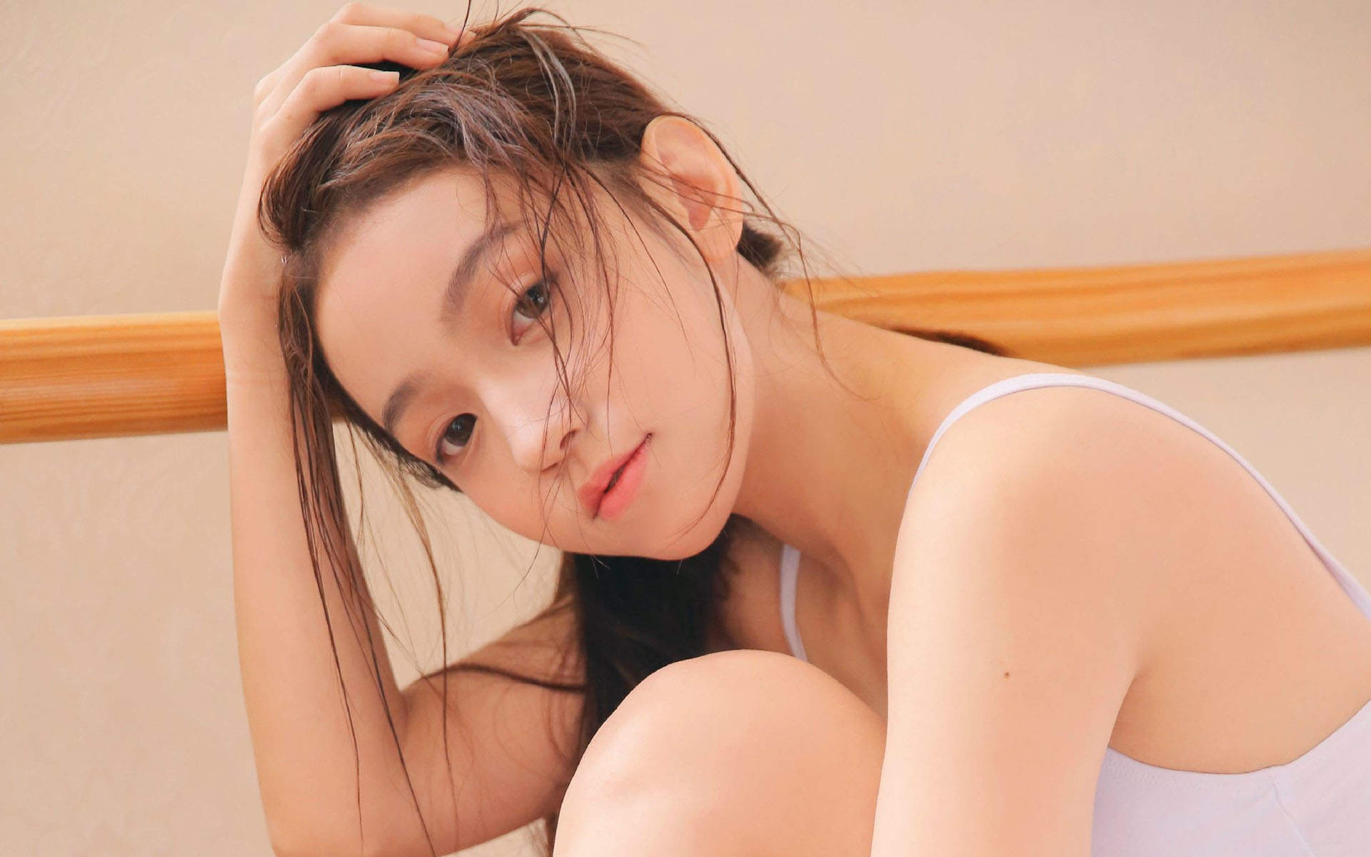 体操服美女图片性感iPhone壁纸_高清手机壁纸图片大全图片