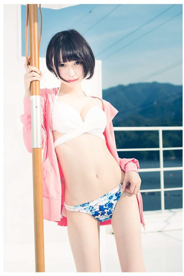 泳装美女图片