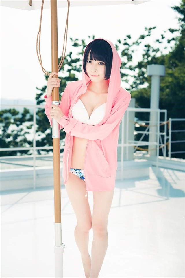 泳装美女图片