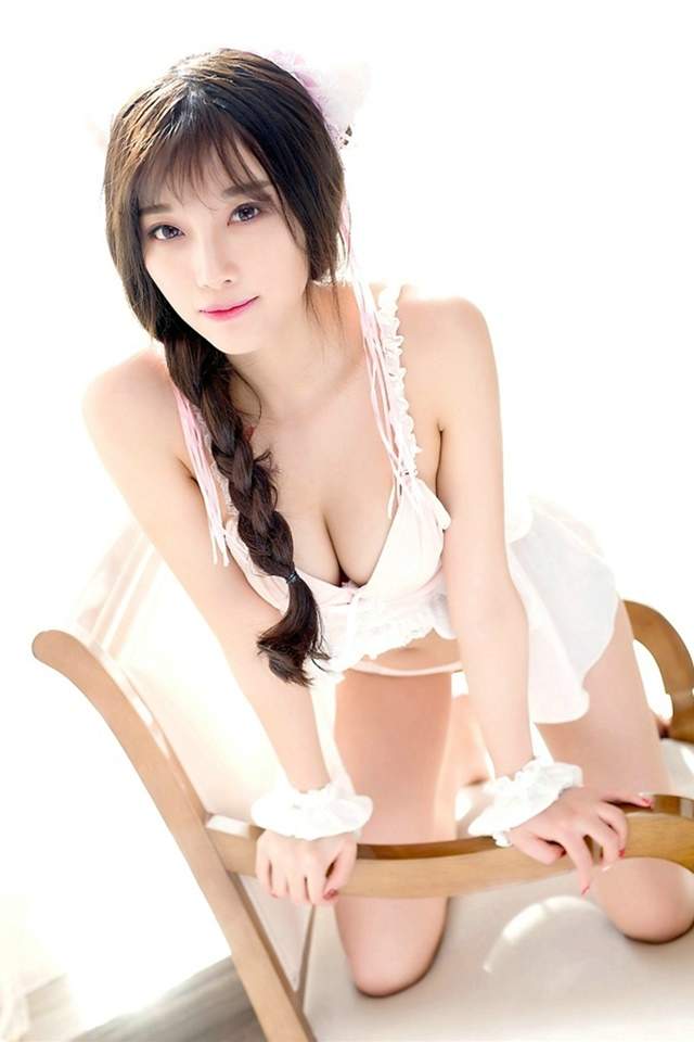 内衣美女图片