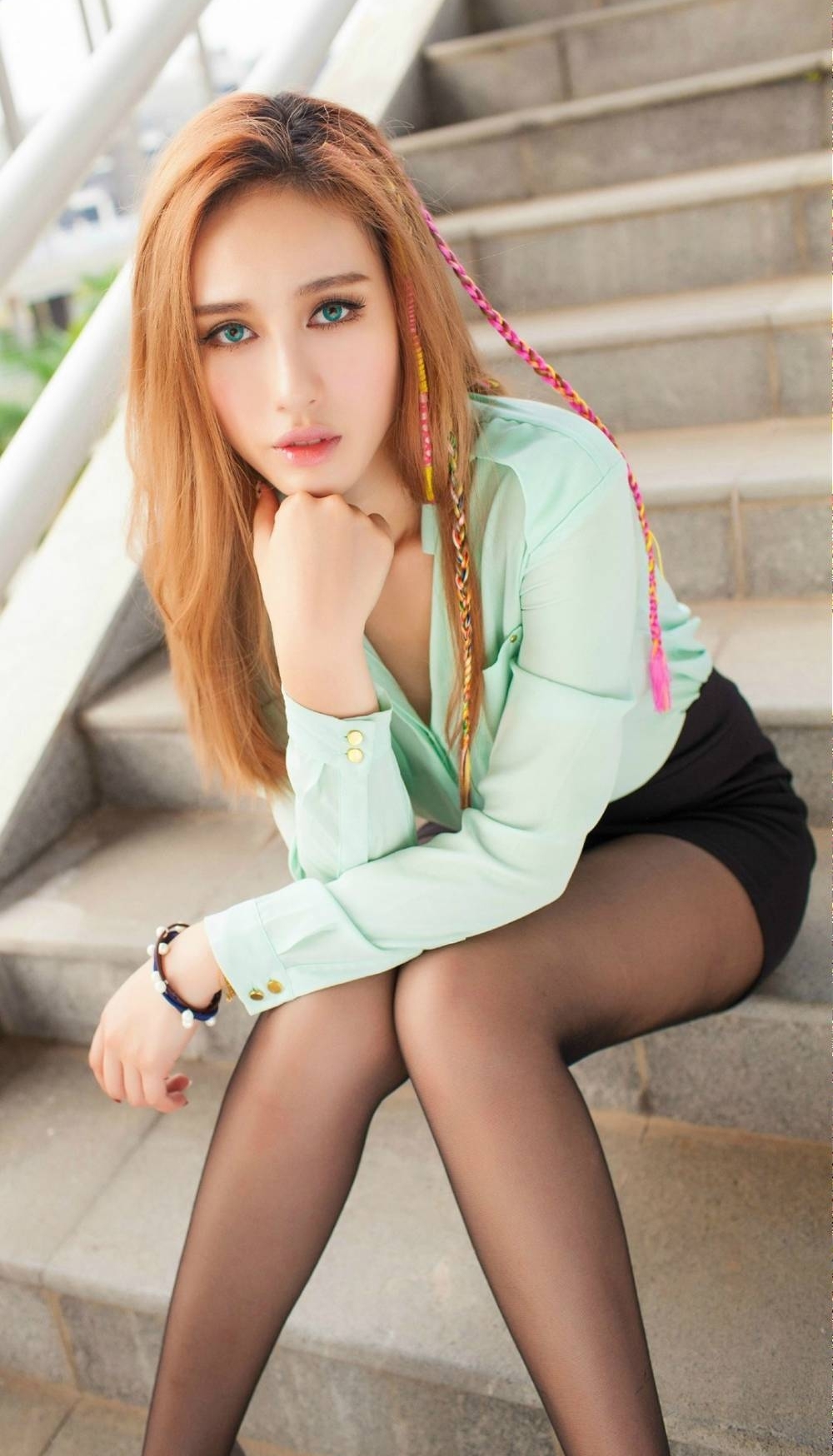黑丝美女图片