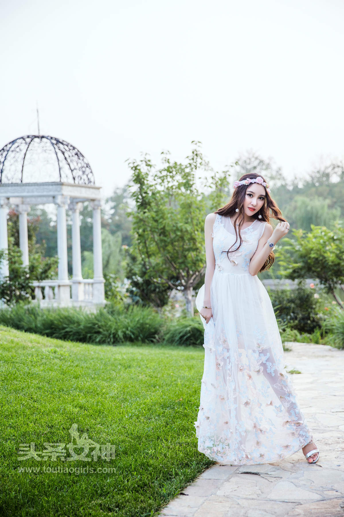 婚纱美女图片