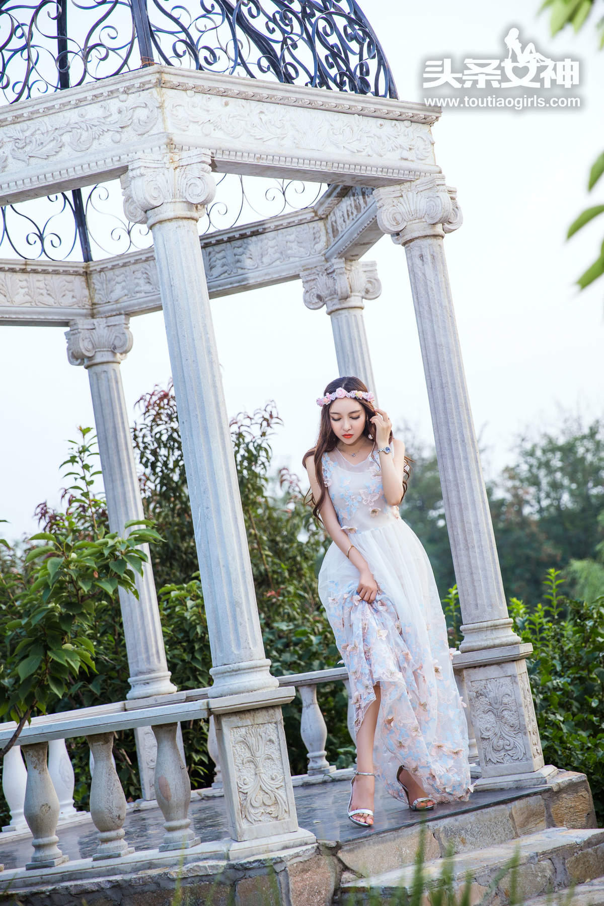 婚纱美女图片