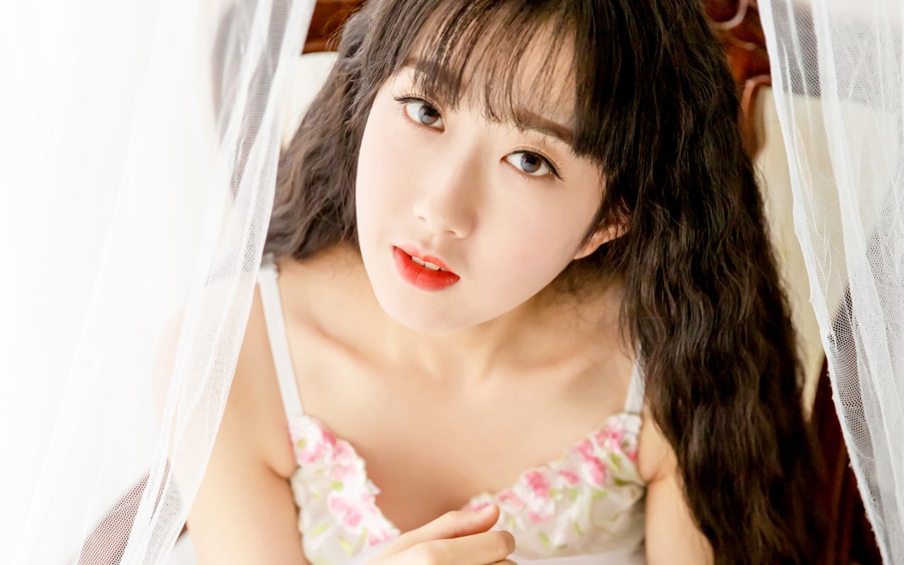 婚纱美女图片