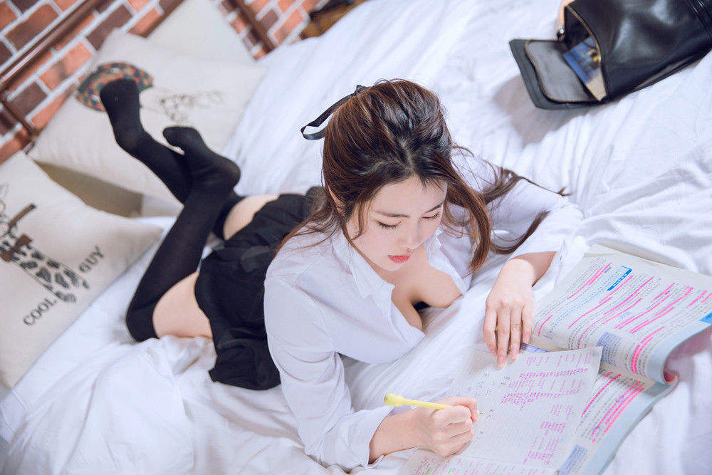 娜露Selena图片