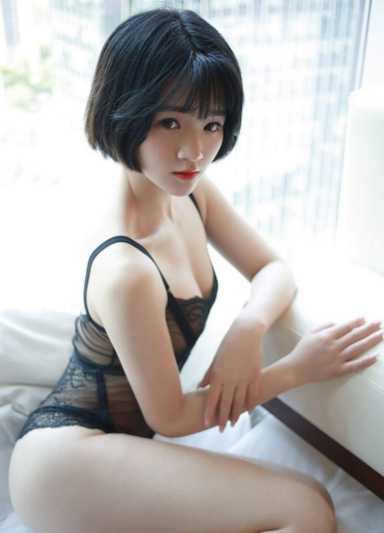 漂亮83839美女嫩模悦爷妖精大尺度透视蕾丝裙内衣美女写真图片