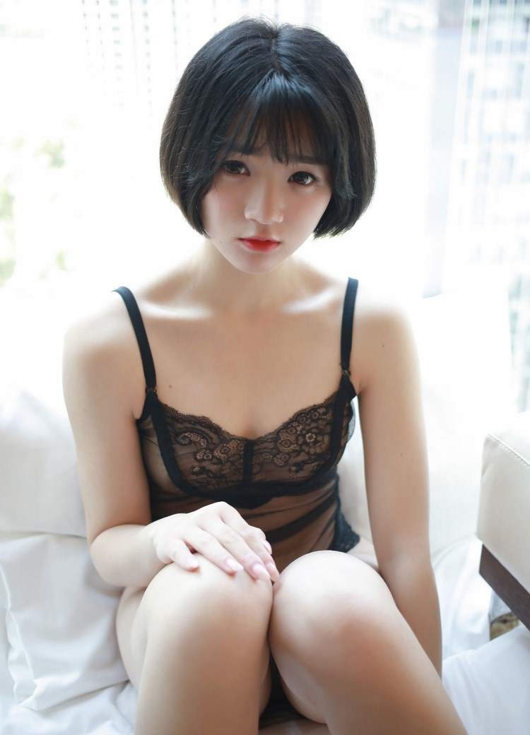 漂亮83839美女嫩模悦爷妖精大尺度透视蕾丝裙内衣美女写真图片