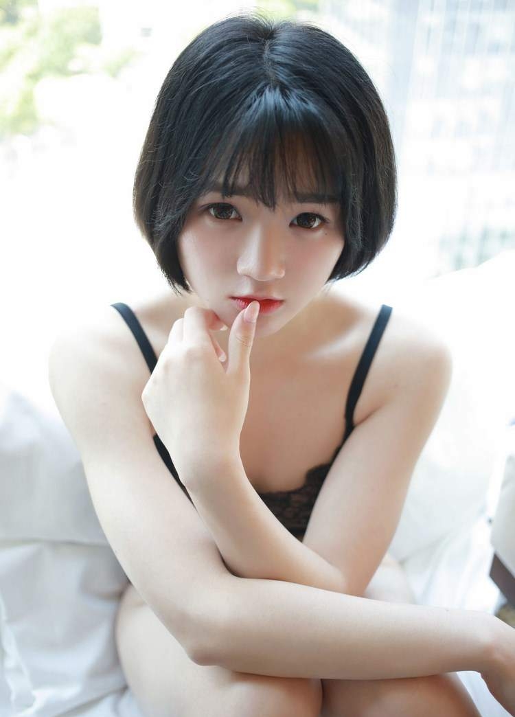 漂亮83839美女嫩模悦爷妖精大尺度透视蕾丝裙内衣美女写真图片