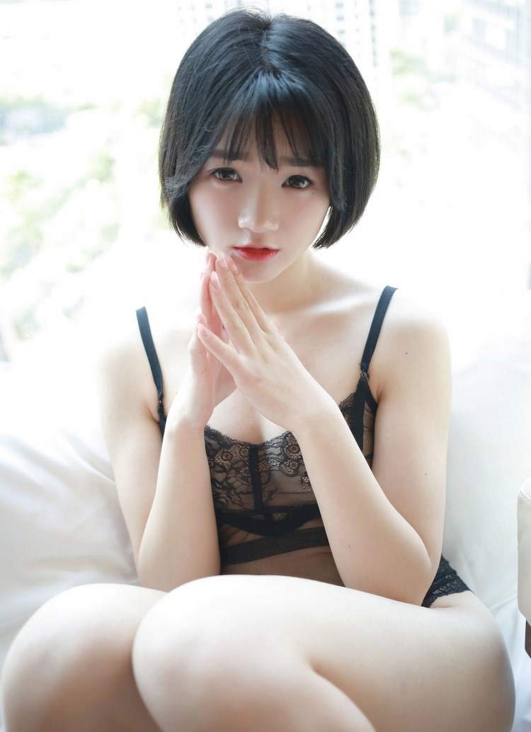 漂亮83839美女嫩模悦爷妖精大尺度透视蕾丝裙内衣美女写真图片