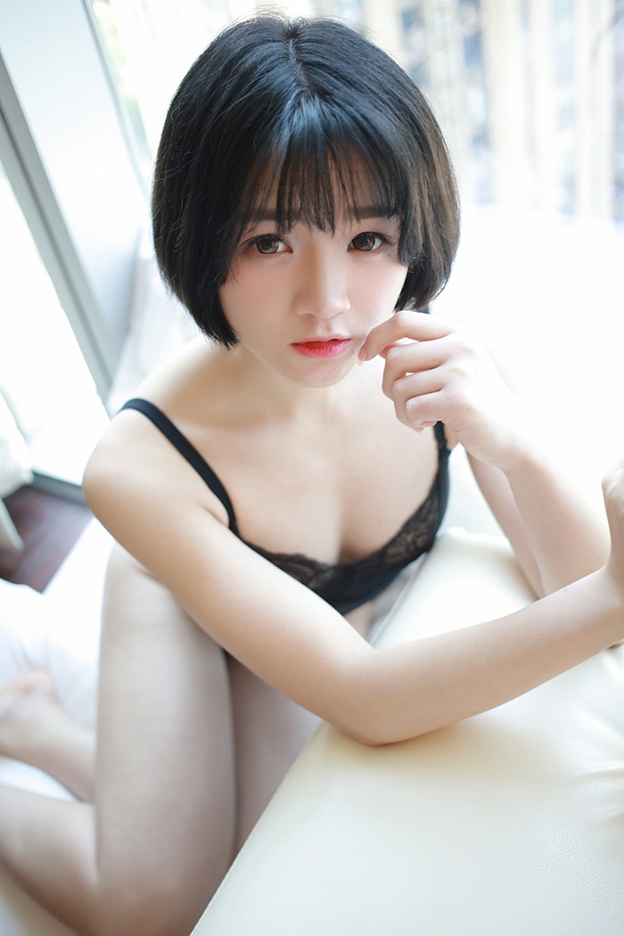 漂亮83839美女嫩模悦爷妖精大尺度透视蕾丝裙内衣美女写真图片