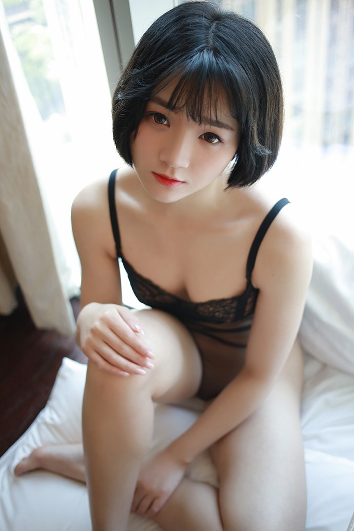 漂亮83839美女嫩模悦爷妖精大尺度透视蕾丝裙内衣美女写真图片