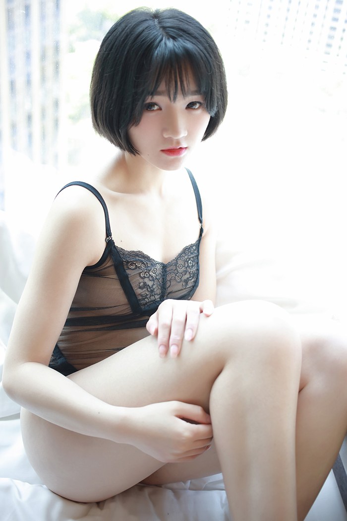 漂亮83839美女嫩模悦爷妖精大尺度透视蕾丝裙内衣美女写真图片