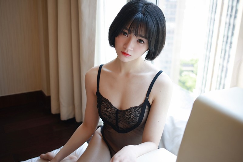 漂亮83839美女嫩模悦爷妖精大尺度透视蕾丝裙内衣美女写真图片