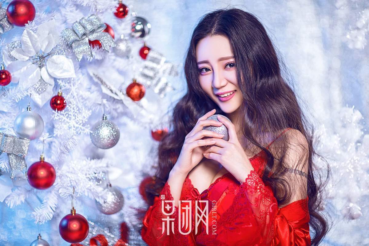 莫雅淇图片
