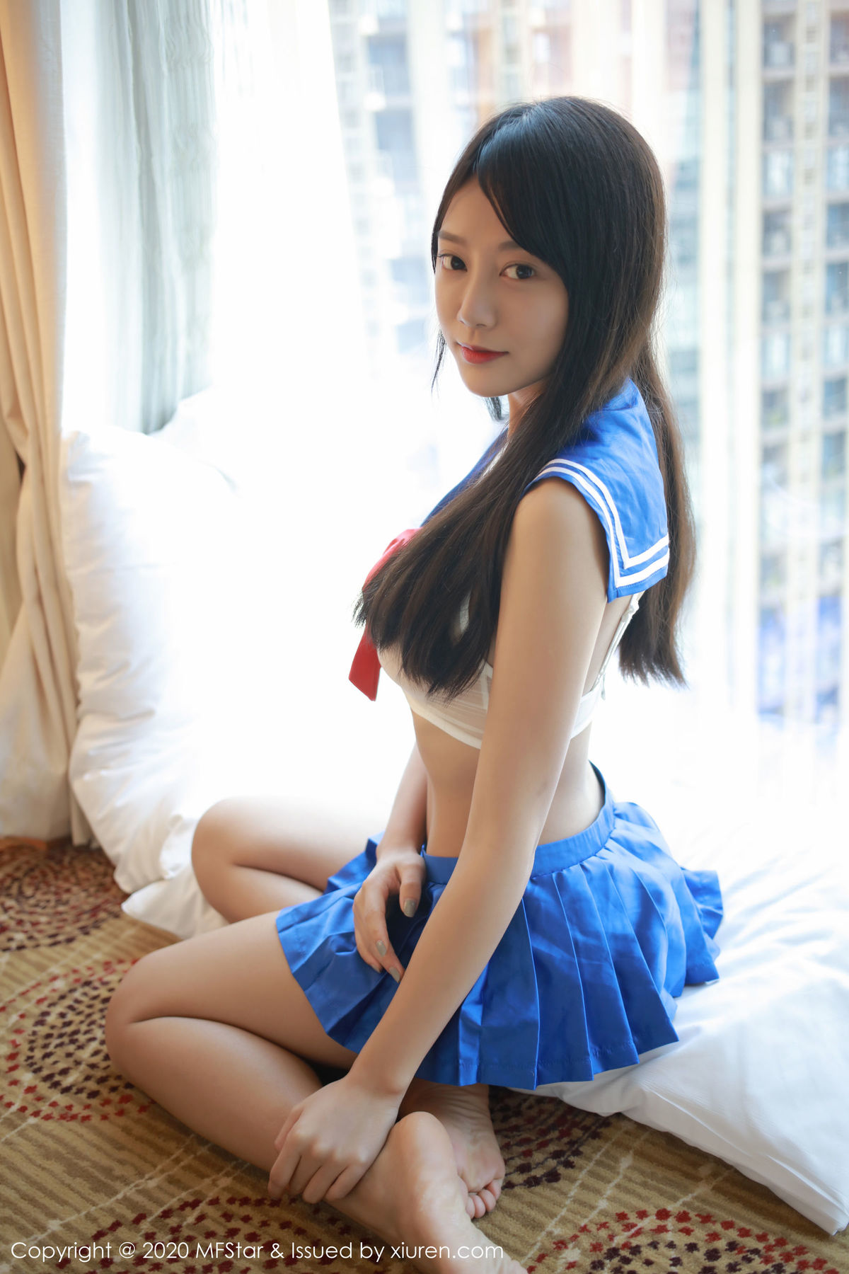 何嘉颖图片