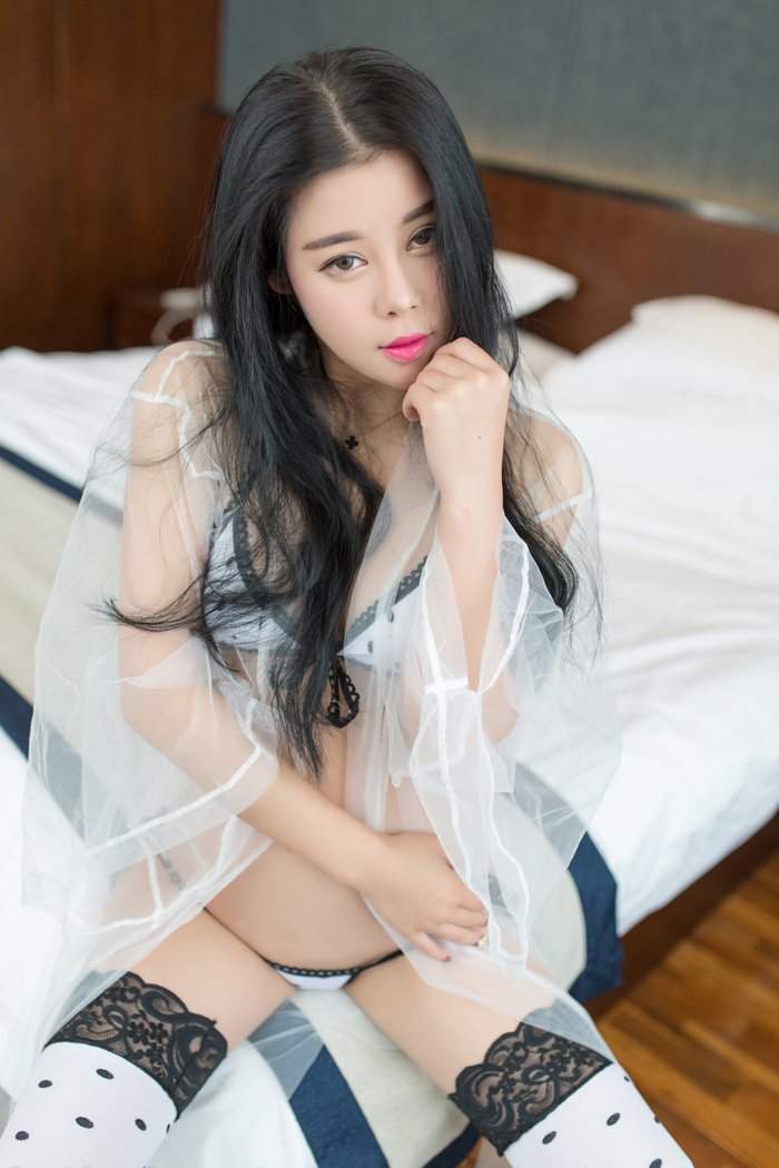 叶佳颐图片