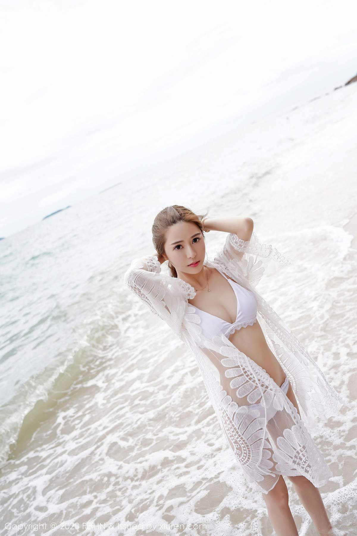 美女7160模特大尺码luna张静燕经典的沙滩泳池系列高清mm写真集图片
