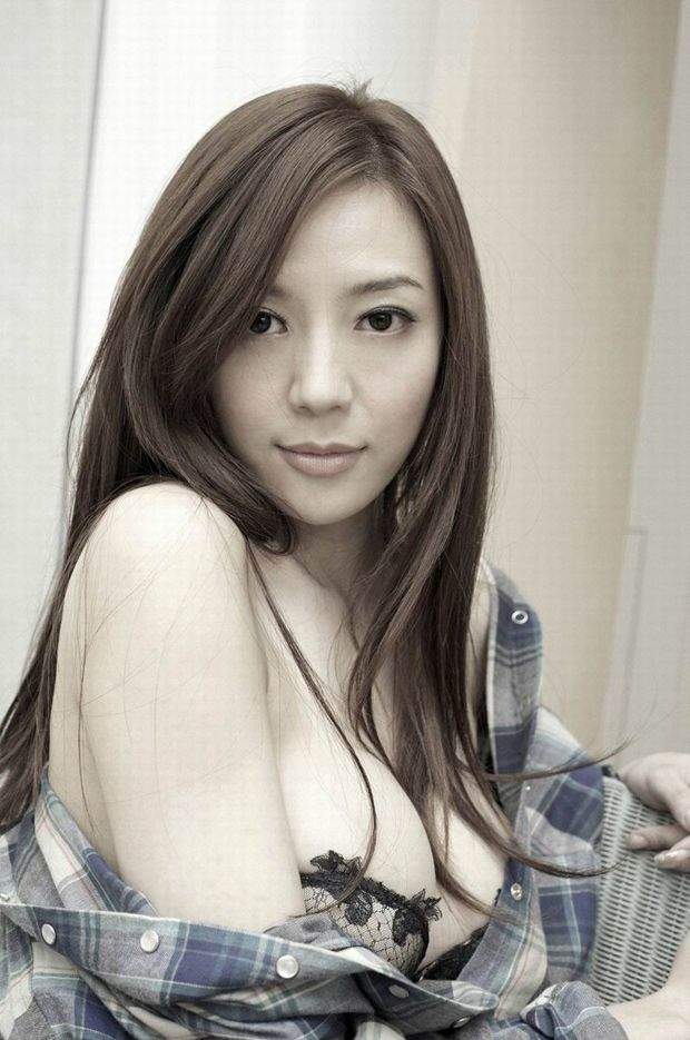 周韦彤图片
