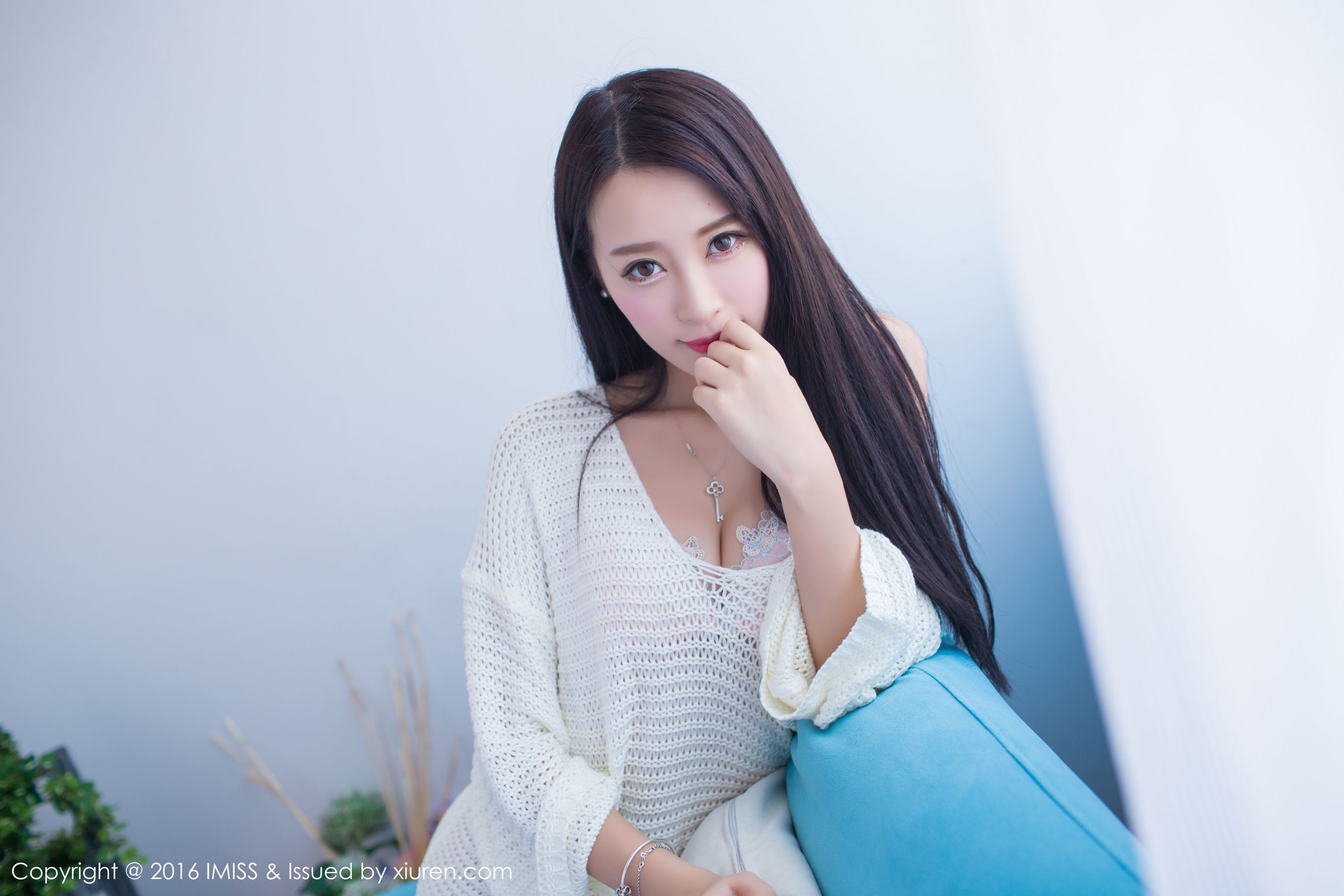 网红美女王曼妮性感旅拍写真图片图片