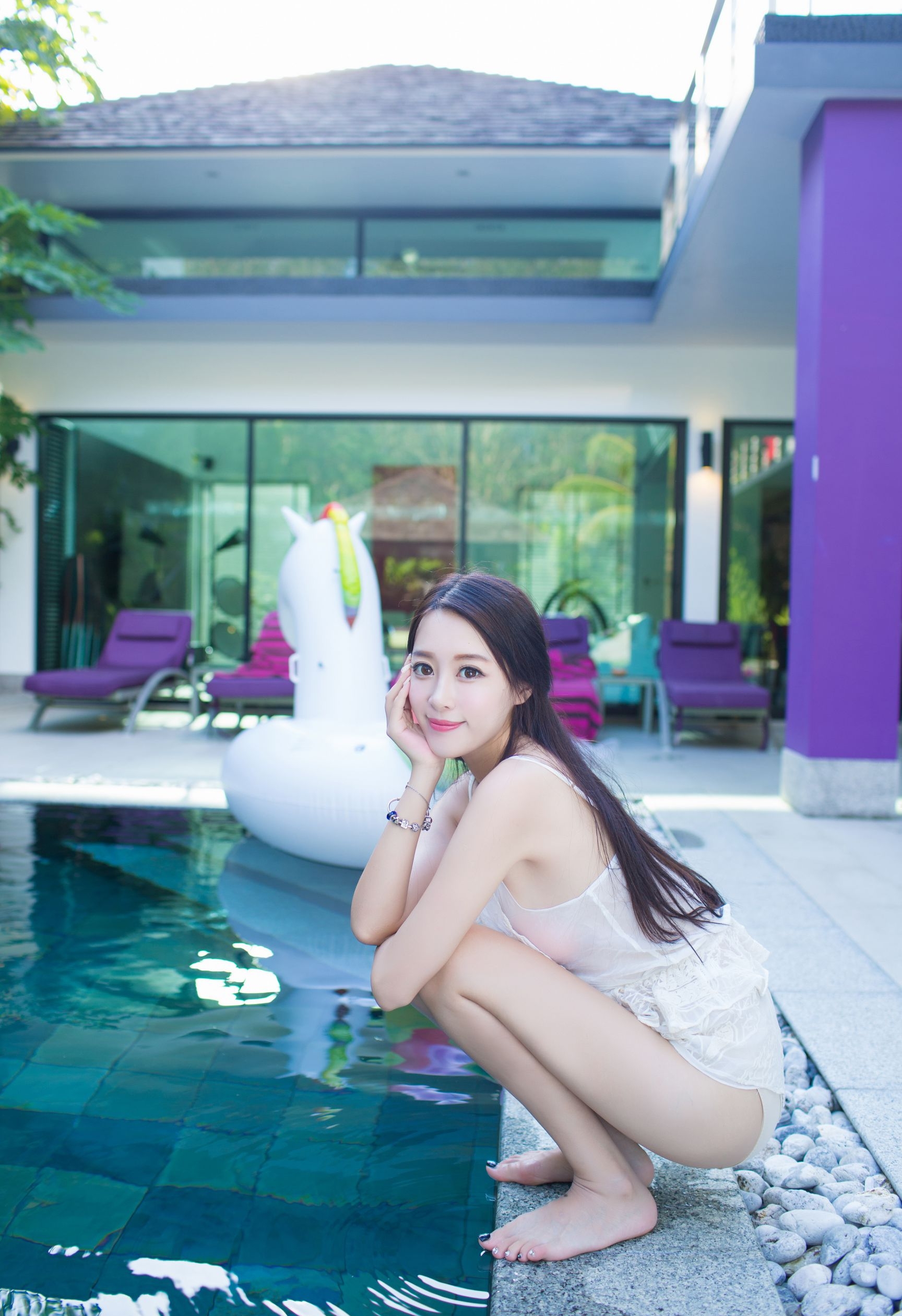 网红美女王曼妮性感旅拍写真图片图片