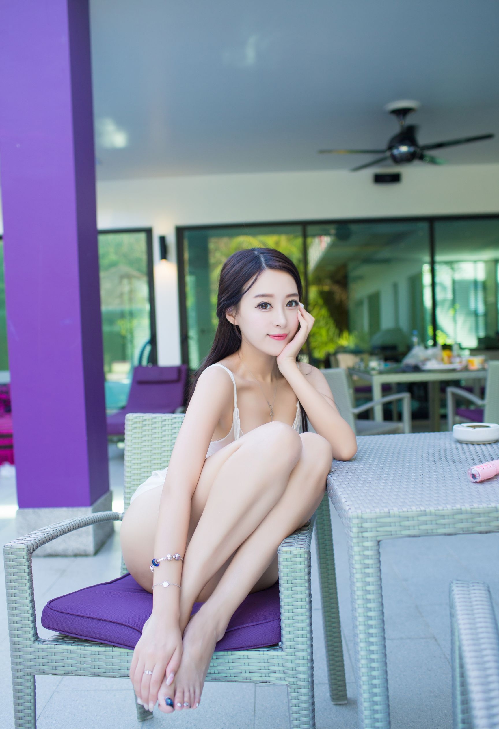 网红美女王曼妮性感旅拍写真图片图片