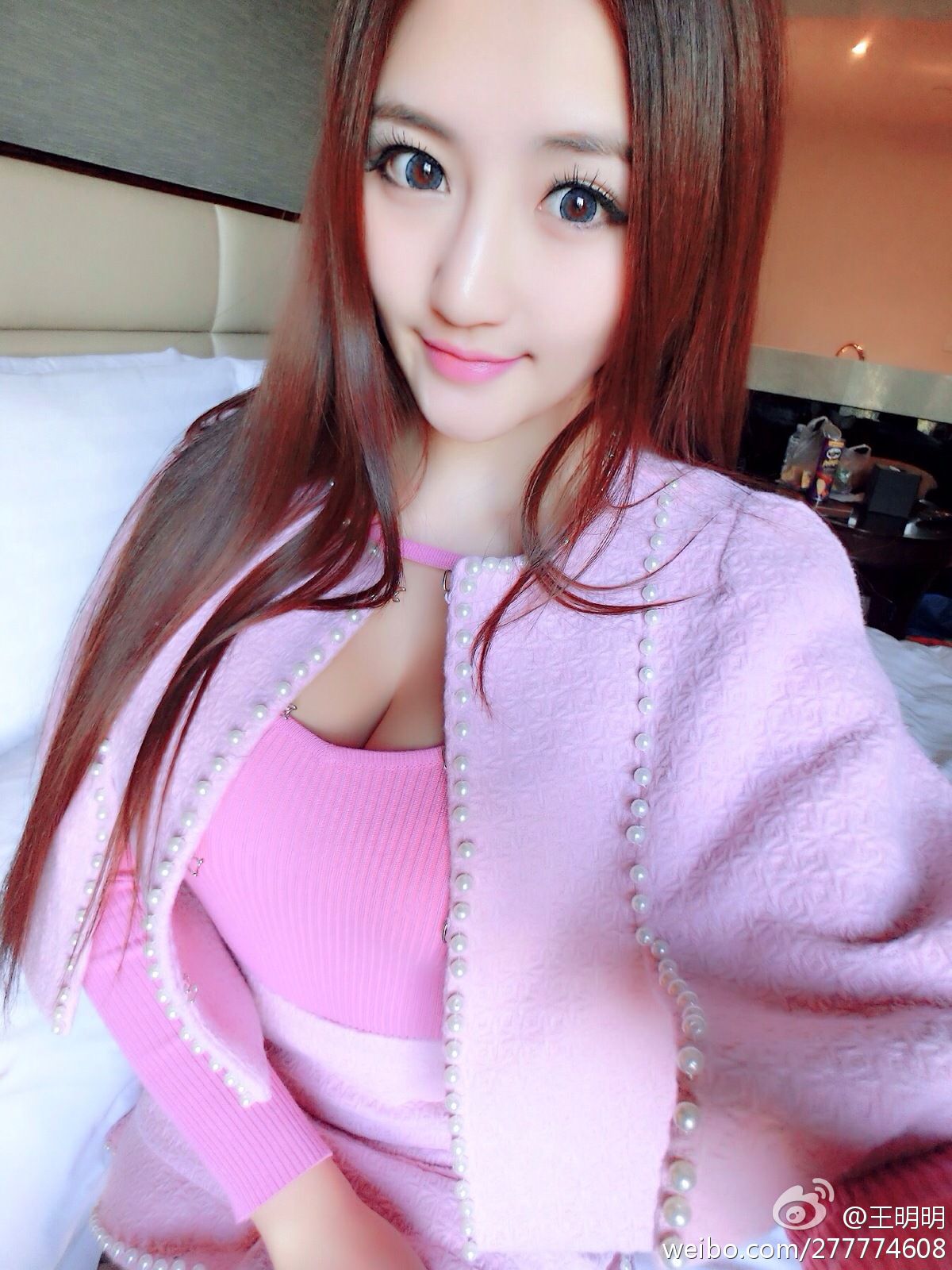 王明明图片