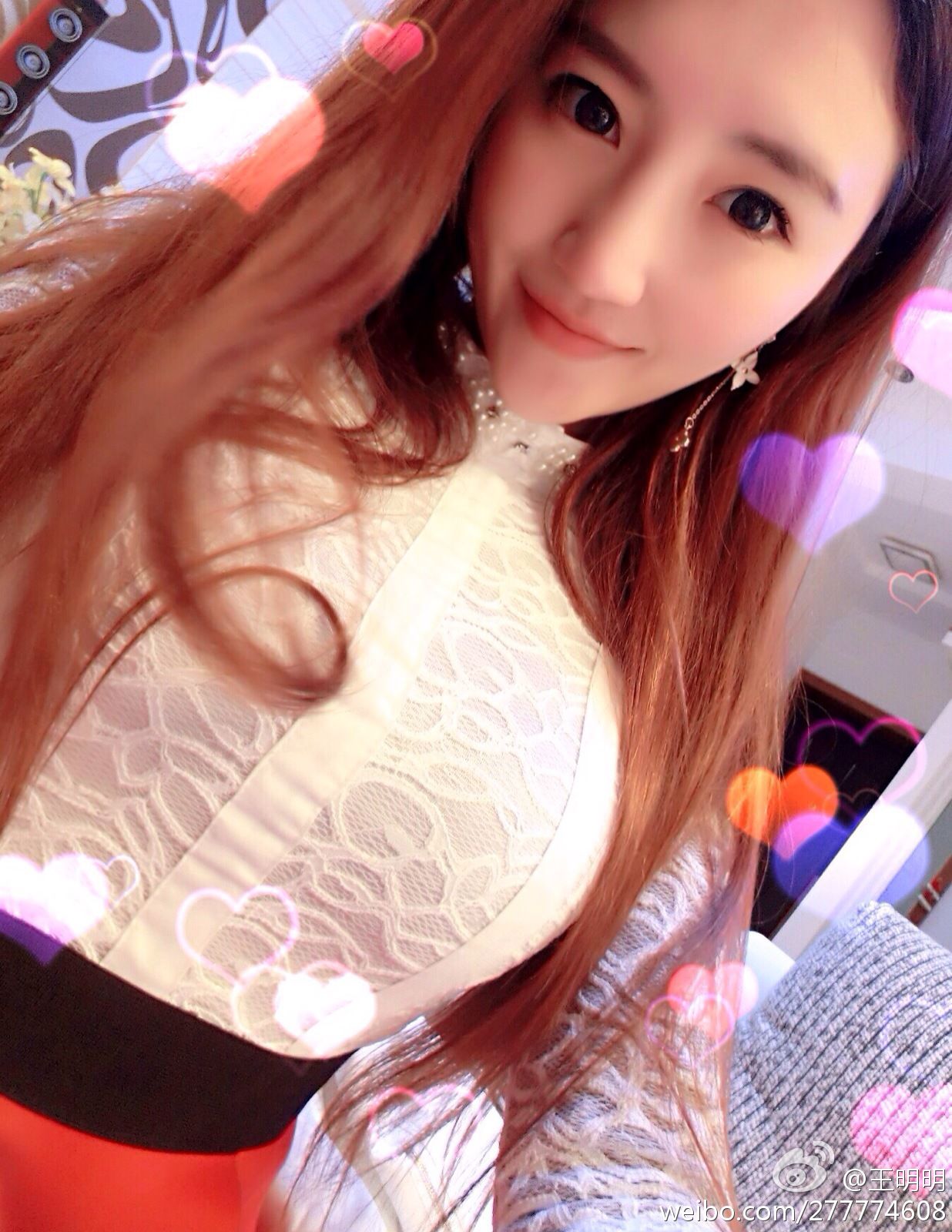 王明明图片