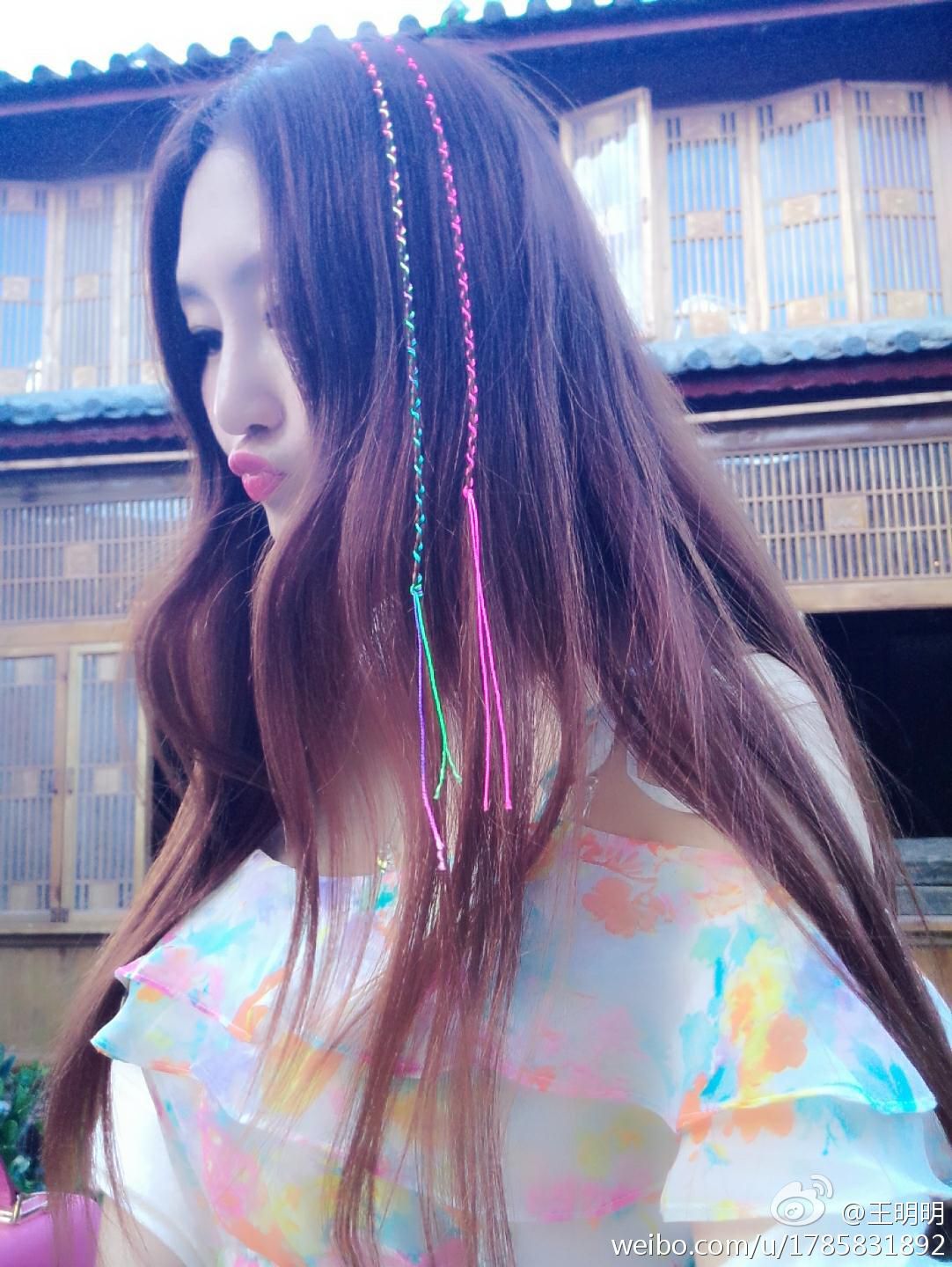 王明明图片