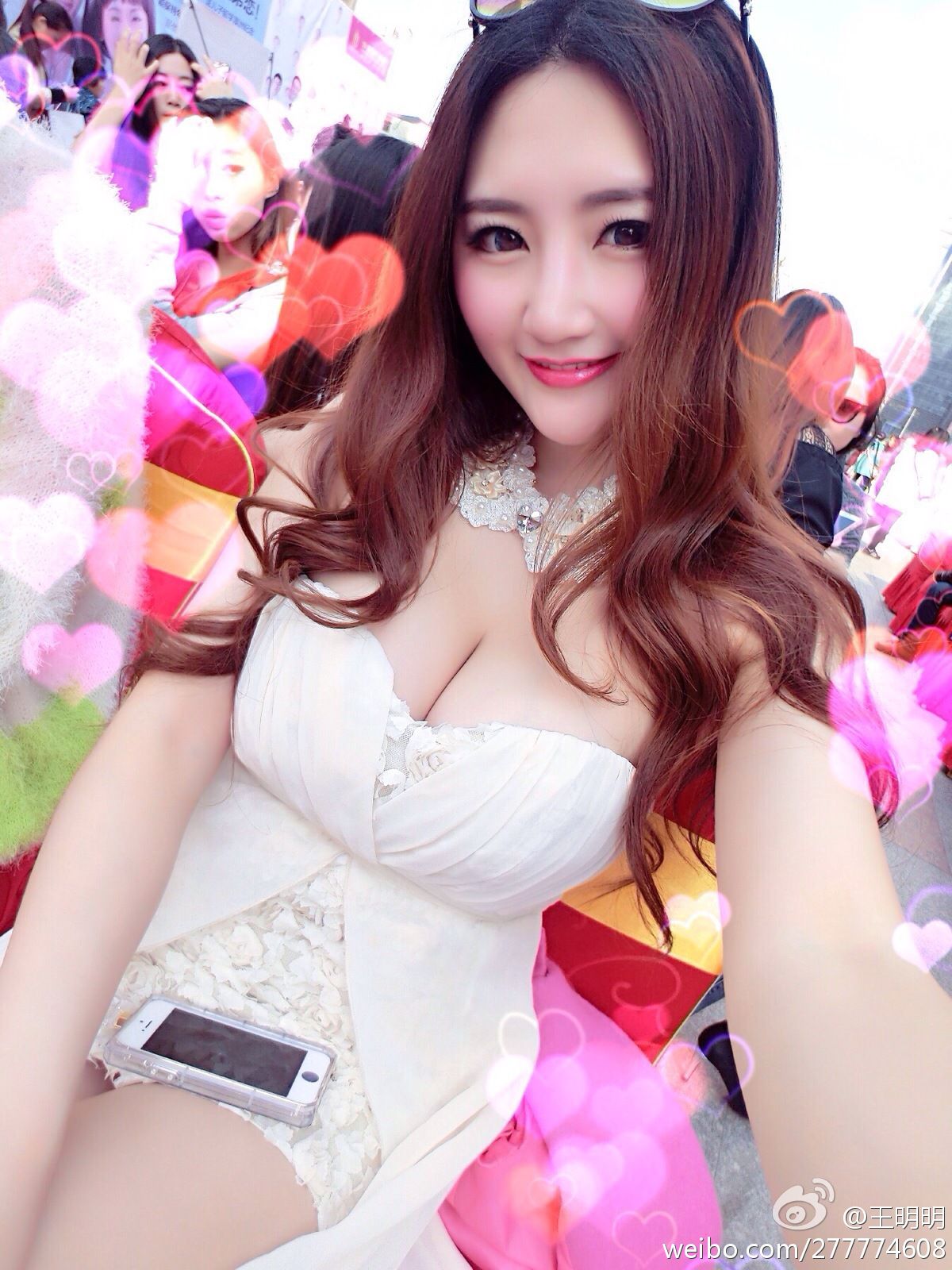 王明明图片