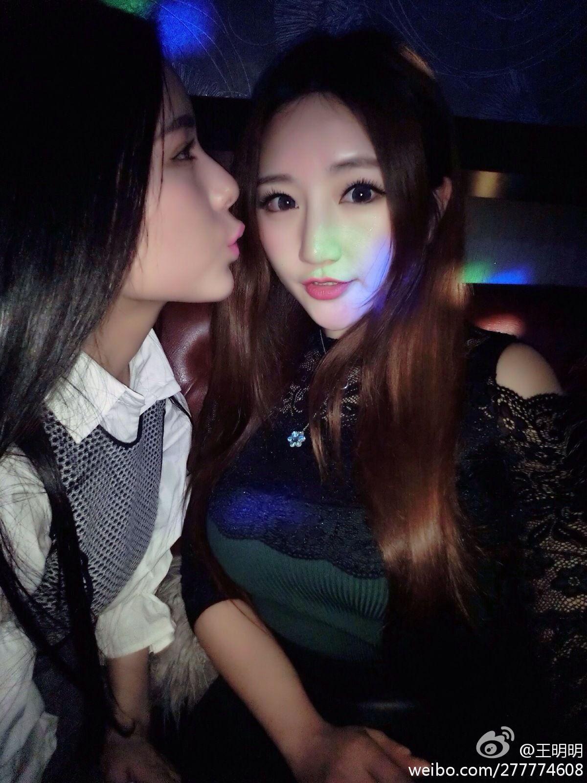 王明明图片
