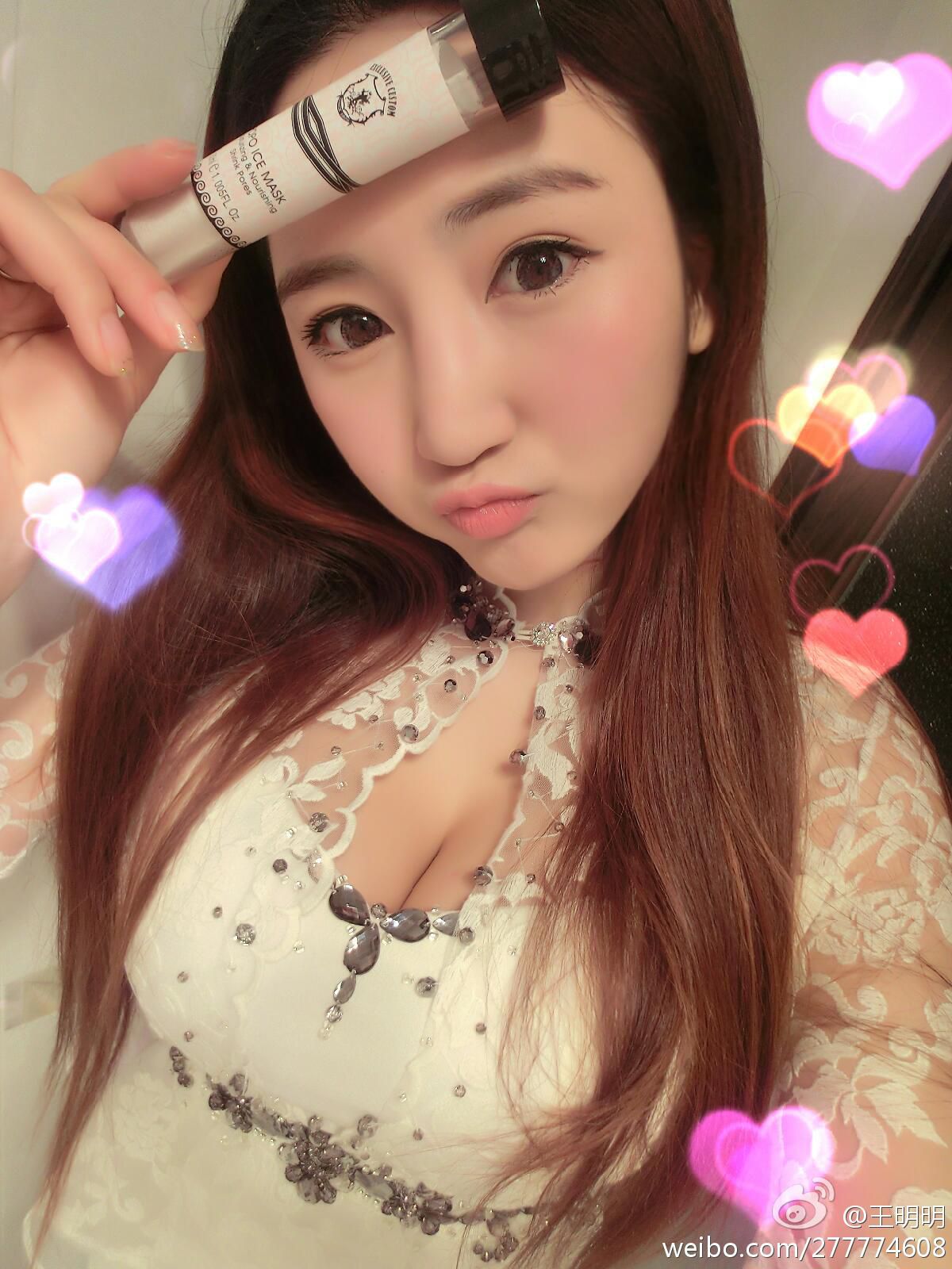 王明明图片