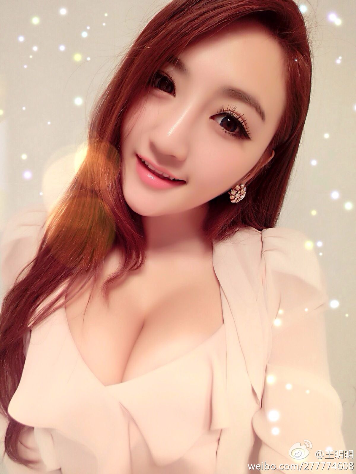 王明明图片