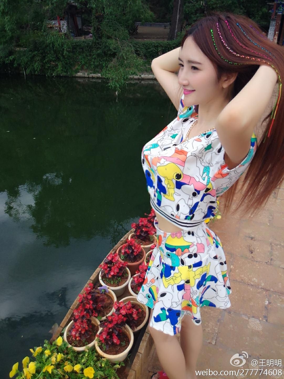 王明明图片