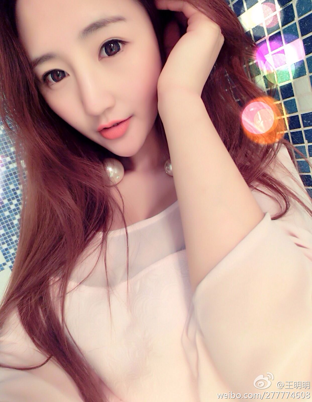 王明明图片