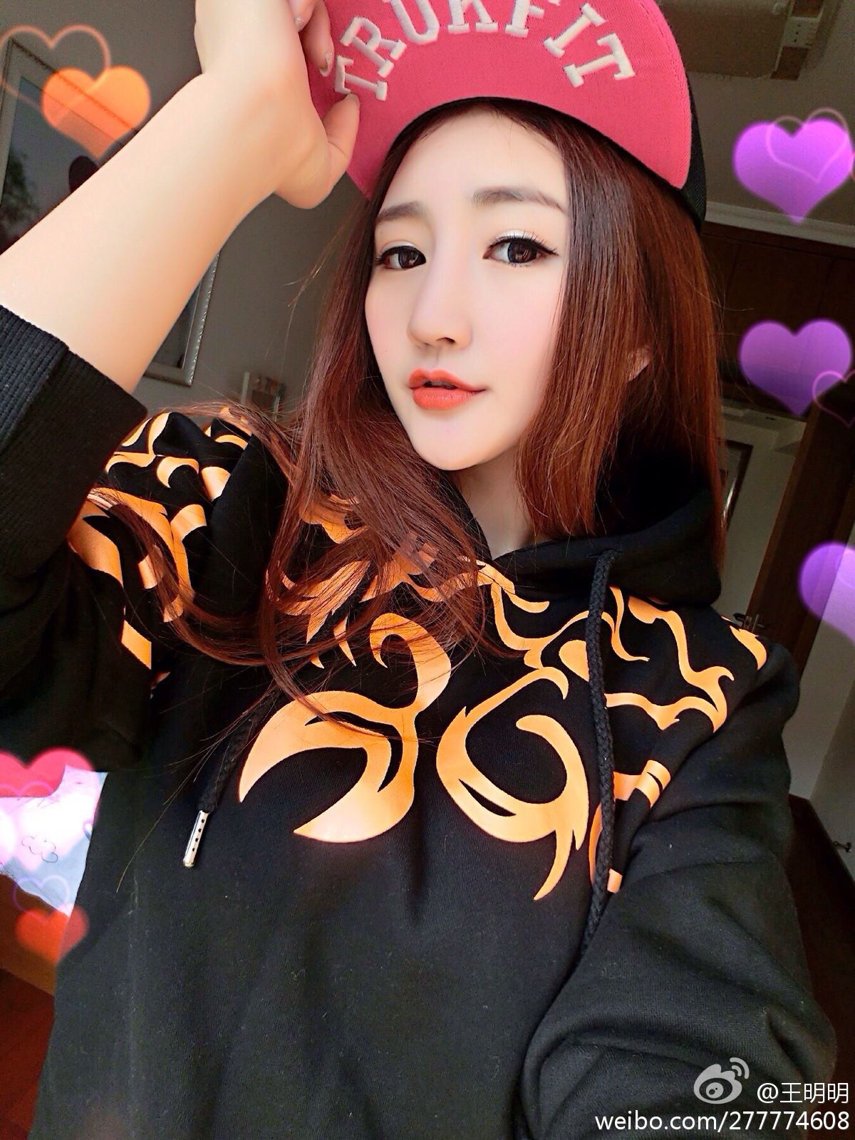 王明明图片
