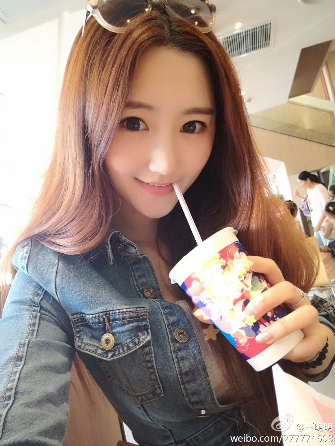 王明明图片