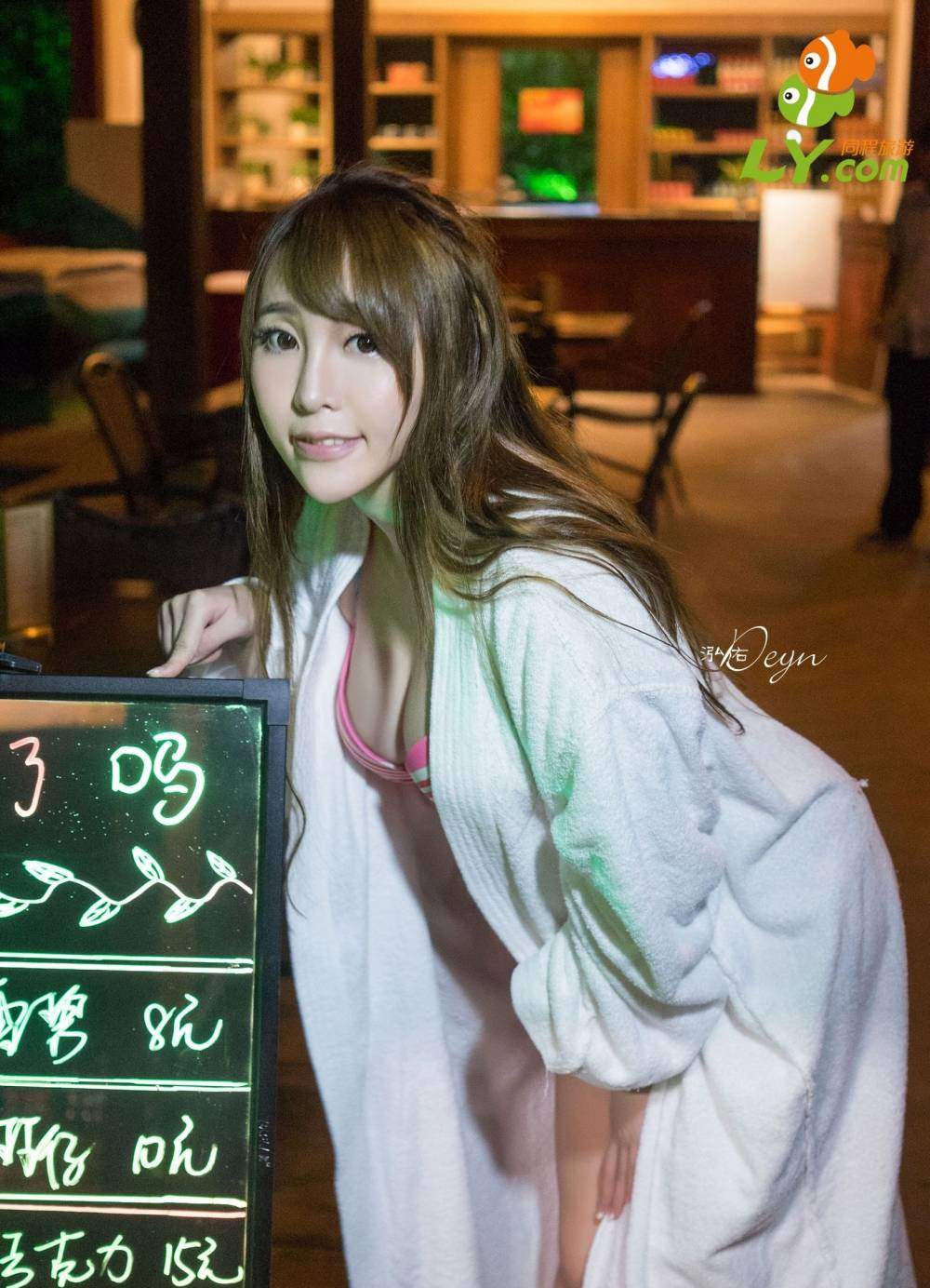 黄梦羡图片
