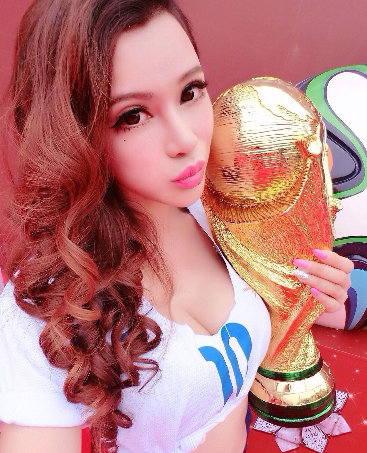 宛恩图片