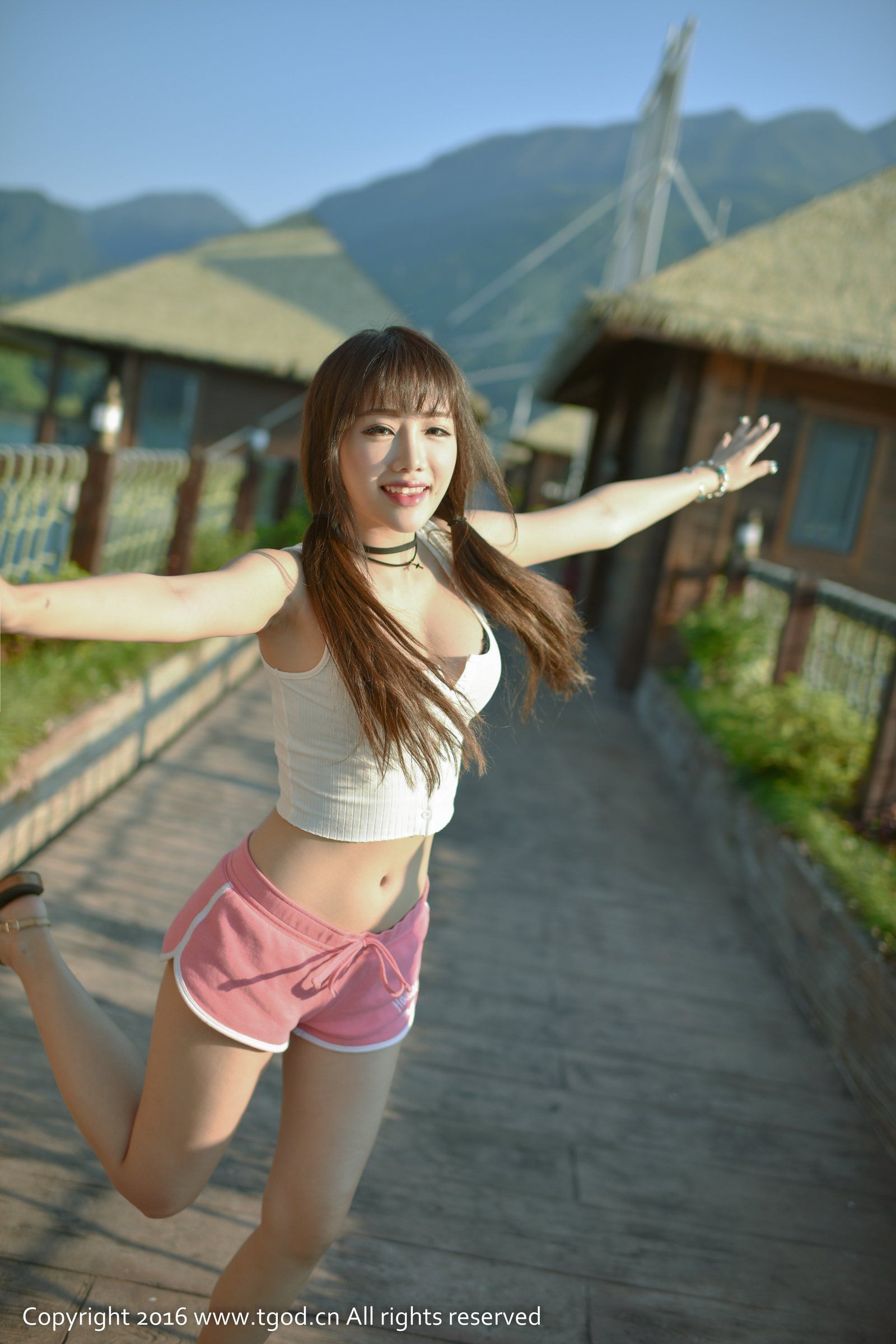洗澡沐浴云曼旅拍Akiki朱若慕第五刊写真套图图片