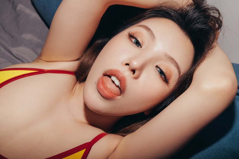 黄乐然图片