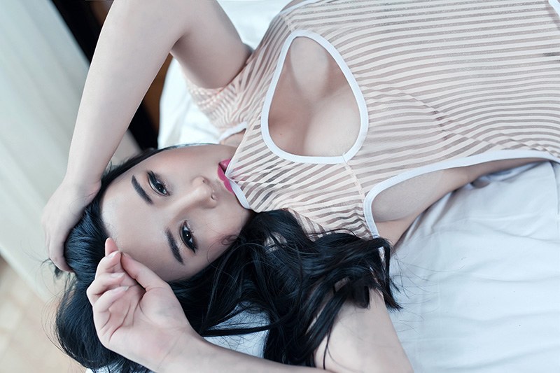 丁裤女神Sukki圣诞贺礼翘巨臀秀诱惑图片